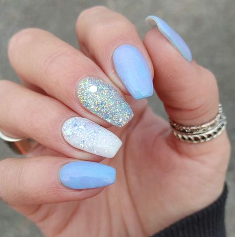 Powder Blue Nails Designs, Acrylic Nail Colors, Nude Baddie Nails, Powder Blue Nails, April Nails Ideas, Blue Acrylics, Nail Colors 2023, Nails 2023 Trends, Sns Nails Designs