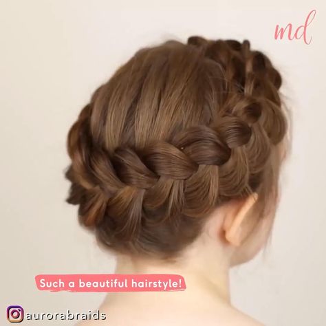 3 amazing crown braids for you to wear during summertime! By @aurorabraids Braids Crown, Braid Crown Tutorial, Crown Braids, Braided Crown Hairstyles, Holographic Hair, Hairstyle Hairstyle, Hair Upstyles, Hair Braid Videos, Pretty Braided Hairstyles