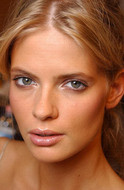 Julia Stegner Julia Stegner, Future Girlfriend, Runway Beauty, Gisele Bündchen, Beauty Women, Actresses, Models, Beauty