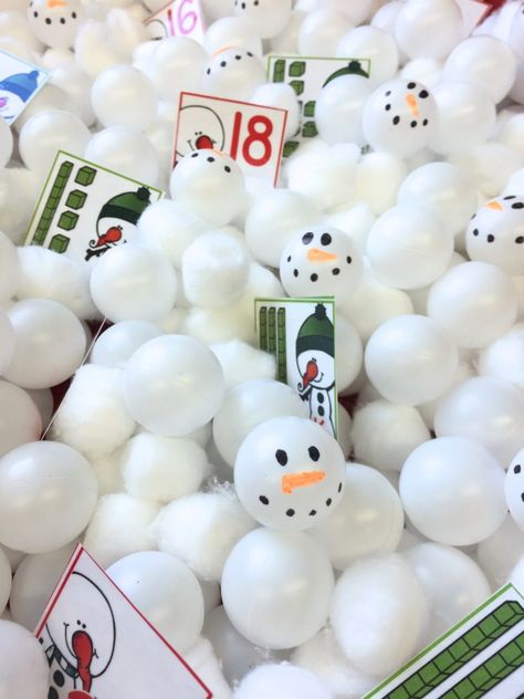 Sensory Activities for January in Kindergarten Activities For January, Sensory Activities For Toddlers, Kindergarten Sensory, January Kindergarten, Winter Sensory Bin, Winter Sensory, Differentiated Kindergarten, January Activities, Thema Winter