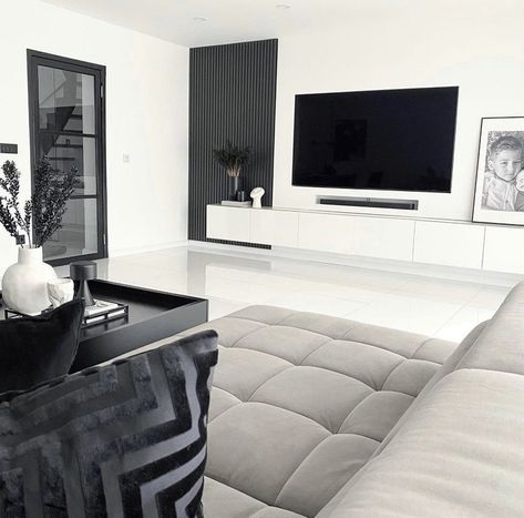 Tv Setup, Room 2023, Elegant Living Room Decor, Leaving Room, House Deco, Apartment Living Room Design, Luxury Living Room Design, Tv Set, Living Room Design Decor