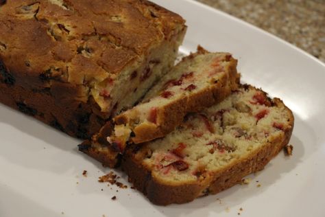 Italian Fresh Prune Plum Bread Recipe - Italian.Genius Kitchen Plum Bread Recipe, Orange Loaf Recipe, Cranberry Nut Bread, Prune Plum, Cranberry Chocolate, Nut Bread Recipe, Plum Recipes, Nut Bread, Loaf Recipes