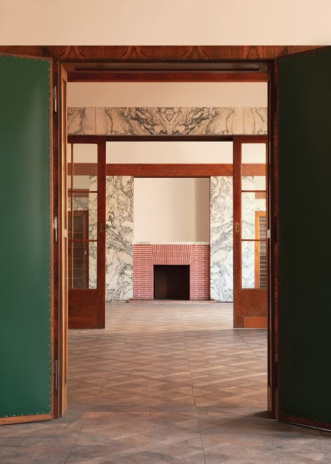 Home Tour: Adolf Loos – Kinfolk Adolf Loos, Modernist Architects, Modern Architects, Interior Photo, Apartment Interior, Architectural Digest, Cheap Home Decor, Architecture Details, Interior Spaces