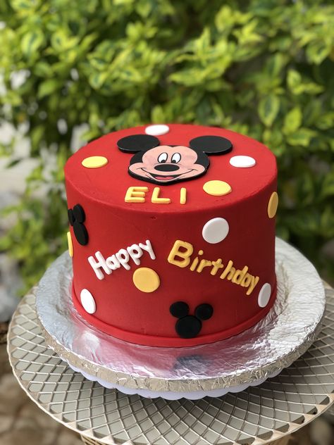 Red Mickey Mouse Cake, Cakes For Kids, Red Birthday Cakes, Paw Patrol Birthday Cake, Cake For Husband, Red Cake, Mickey Mouse Cake, 1 Birthday, Birthday Balloon Decorations