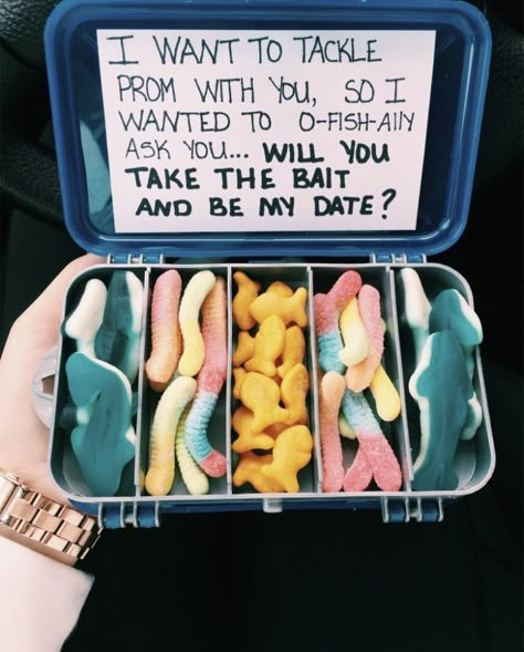 ☼ ☾ P I N T E R E S T | allyvigne Best Prom Proposals, Cute Promposals, Dance Proposals, Cute Homecoming Proposals, Cute Prom Proposals, Dance Proposal, Prom Proposals, Diy Stocking Stuffers, O Fish Ally