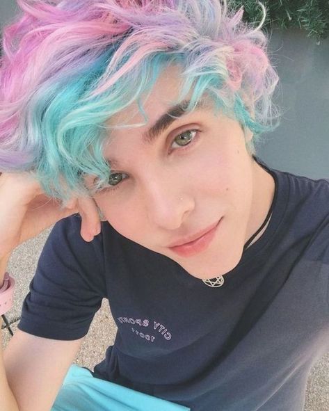 Boys Dyed Hair, Blue And Pink Hair, Cotton Candy Hair, Dyed Hair Pastel, Turquoise Hair, Candy Hair, Flat Twist, Corte De Cabelo Masculino, Fluffy Hair