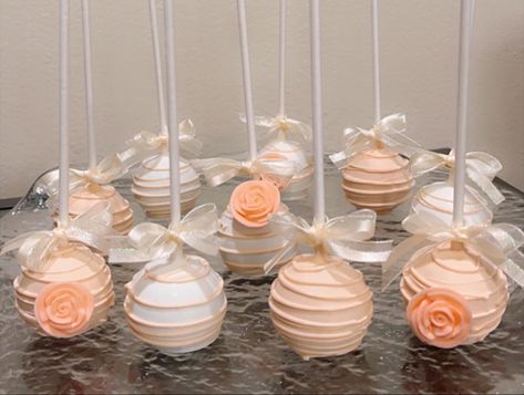 Peach Themed Cake Pops, Peach Cake Pops, Peach Items, Flower Cake Pops, Coral Cake, Bridal Shower Desserts Table, White Cake Pops, Pink Cake Pops, Cake Push Pops