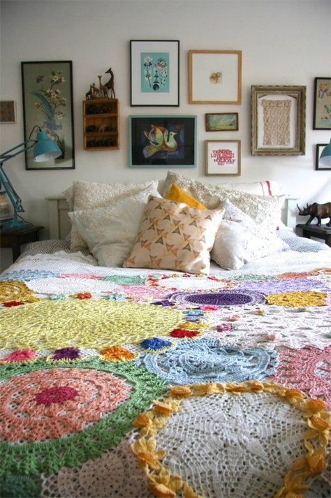 Doily Upcycle, Upcycle Blanket, Doily Quilt, Doily Blanket, Wall Headboard, Afternoon Crafts, Doily Art, Dolores Umbridge, Blanket Bedroom