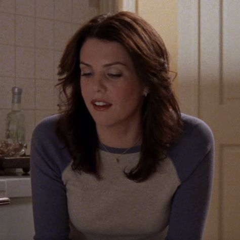 Lorelai Gilmore, Gilmore Girls, A Woman, On Twitter, Twitter, Hair