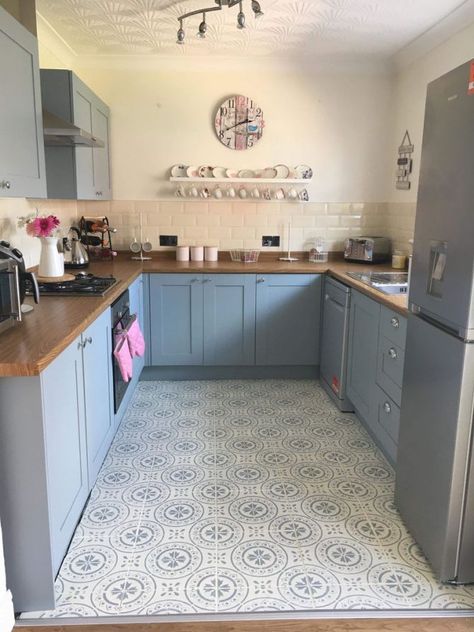 Mum who couldn’t afford £5k quote for dream kitchen turns it into a pastel paradise herself for a fraction of the cost Fablon Kitchen Worktop, Upcycle Kitchen Cupboards, Kitchen Upcycle Before And After, Painted Kitchen Worktops, Kitchen Floor Painting Ideas, Frenchic Kitchen Cupboards, Upcycling Kitchen Cupboards, Worktop Makeover Diy, Kitchen Revamp On A Budget