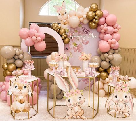 Bunny Birthday Theme, Balloon Birthday Themes, Rabbit Theme, Bunny Birthday Party, 1st Birthday Girl Decorations, Surprise Baby Shower, Bunny Baby Shower, Bunny Party, Girl Birthday Decorations