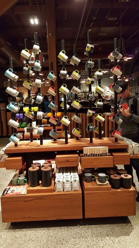 Starbucks Reserve Roastery & Tasting Room (Seattle) - 2019 All You Need to Know BEFORE You Go (with Photos) - TripAdvisor Coffee Roasting Room, Starbucks Interior, Starbucks Reserve Roastery, Starbucks Shop, Starbucks Design, Lift Coffee Table, Starbucks Store, Rustic Cafe, Bar Signage