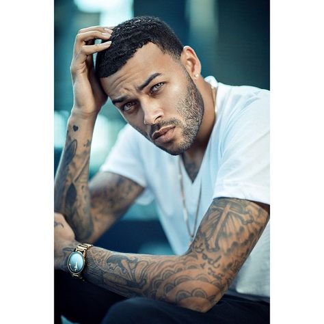 Wanthy D via @DLSquared @itsdonbenjamin Black Bearded Men, Don Benjamin, Attractive Black Men, Black Men Beards, Fashion Black And White, Dark Skin Men, Black Beards, Dapper Gentleman, Gorgeous Eyes