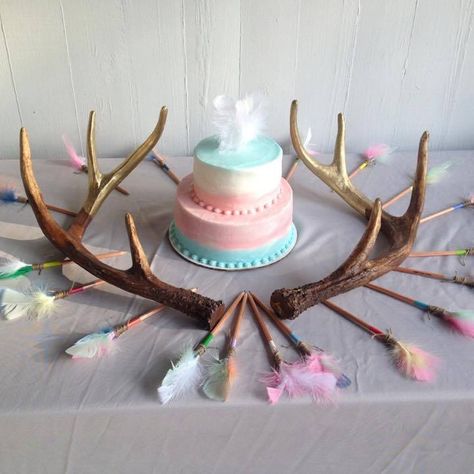 Bows & Arrow Gender Reveal....Fancy Cakes by Margaret Smithson via Facebook Gender Reveal Ideas Archery, Gender Reveal With Bow And Arrow, Easy Diy Gender Reveal Decorations, Bows And Arrows Gender Reveal, Bow And Arrow Gender Reveal, Buck Or Doe Gender Reveal Cake, Buck Or Doe Gender Reveal Ideas, Hunting Gender Reveal Ideas, Arrow Gender Reveal