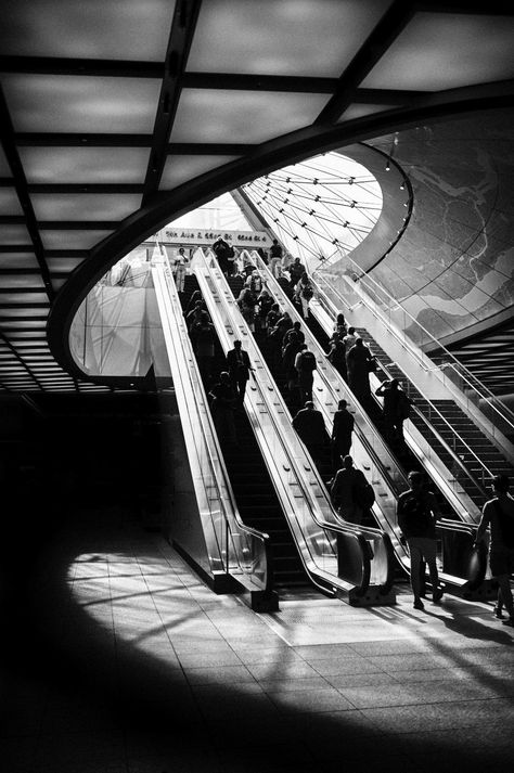 Recent image of the newly designed Penn Station in New York. Copyright Phil Penman #streetphotography #leica #blackandwhitephotography #nyc Penn Station Nyc, London Street Photography, Leica Photography, Photography Rules, Arch Photo, Penn Station, Black And White Photo Wall, Collage Art Projects, Creative Photoshoot Ideas