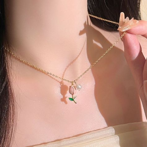 ✨ Elevate your everyday look with our stunning Tulip Pearl Necklace Female Pendant Clavicle Chain 💎🌷 This elegant accessory is a must-have for any woman's jewelry collection! 💁‍♀️ Get yours now for only $11.61 and add a touch of beauty to your style 👑 #TulipPearlNecklace #FemalePendant #ClavicleChain #WomanBeauty #Accessories #Fashionista #JewelryLover #SpringVibes #AffordableLuxury #forheradesign #WomenPower #Fashion #Trending Shop Now https://forhera-design.com/products/tulip-pearl-necklace... Neck Chain, Trendy Necklaces, Necklace Women, Pearl Pendant Necklace, Jewelry Wedding, Girls Jewelry, Retro Stil, Pearl Pendant, Jewelry Party