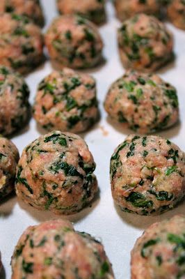 Healthier Turkey Meatball Recipe - not that you need a recipe to make meatballs. This is more of a reminder to add spinach next time I make them Spinach Turkey Meatballs, Turkey Spinach Meatballs, Spinach Meatballs, Turkey Meatballs Healthy, Turkey Meatball, Turkey Meatball Recipe, Healthy Turkey, Meatball Recipe, Turkey Meatballs