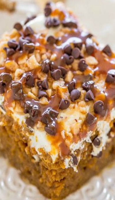 Caramel Poke Cake, Pumpkin Poke Cake, Cake Pumpkin, Averie Cooks, Poke Cake Recipes, Toffee Bits, Pumpkin Recipes Dessert, Pumpkin Caramel, Poke Cake