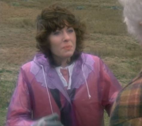 Elizabeth Sladen in The Fifth Doctor Sarah Jane Smith, Fifth Doctor, Jane Smith, Vintage Television, Sarah Jane, Rain Wear, Doctor Who, Rain Jacket