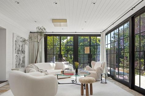 Ellen Degeneres And Portia, Steel Frame Doors, Reclaimed Wood Floors, Beverly Hills Mansion, Portia De Rossi, Beverly Hills Houses, Interior Minimalista, Vogue Living, Adam Levine