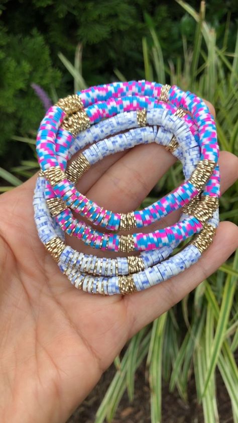 Heishi Jewelry, Heishi Bracelets, Rainbow Accessories, Clay Bead Bracelet, Heishi Necklace, Bead Ideas, Clay Bead, Summer Bracelets, Bead Bracelets