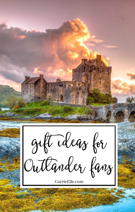 Gift Ideas for Outlander Fans via @carrieelleblog Outlander Themed Party, Outlander Diy, Outlander Room Decor, Outlander Crafts, Apothecary Outlander, Outlander Svg Free, Scotland Themed Gifts, Outlander Aesthetic, Outlander Svg