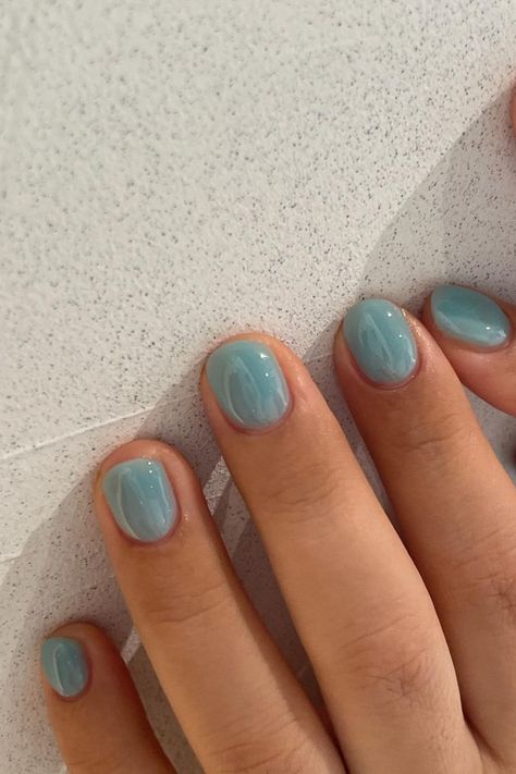 Best Gel Manicure Colors, Short Cuticle Nails, Simple Nail Color Ideas Summer, Shellac Manicure Short Nails Summer, Simple And Short Nails, Fun Teal Nails, One Color Nails Short, Dainty Nail Designs Simple, Wave Gel Nail Polish Colors