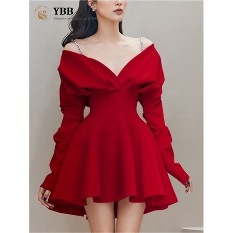 Summer Evening Dress, Classy Prom Dresses, Fashion Drawing Dresses, Evening Dress Fashion, Quick Outfits, Suspender Dress, Red Prom Dress, Summer Evening, Full Sleeves