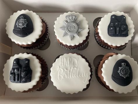 Birthday Cupcakes Toppers, Cake Cupcakes Birthday, Police Cupcakes, Cop Cake, Police Cake, Police Cakes, 20 Anniversary, Cupcakes Birthday, Birthday Baking