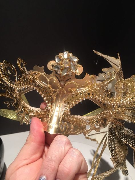 Masquerade Ball Masks Gold, 1920 Masquerade Ball, Mask Party Decoration, Enchanted Forest Masquerade, Masquerade Outfit Ideas For Women Party, Masquerade Ball Aesthetic Dark, Masquarede Ball Aesthetic, Masquerade Party Aesthetic, Masquerade Ball Aesthetic