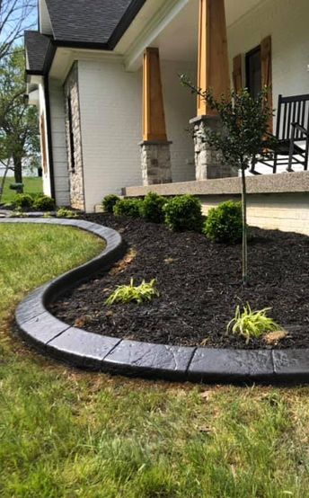 Border Magic - Decorative Landscape Edging In Waco, Texas Flower Bed Edging, Landscape Curbing, Landscape Borders, Front Yard Garden Design, Easy Landscaping, Front Landscaping, Landscape Edging, Home Landscaping, Front Yard Garden