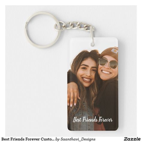 Music Player Design, Chains Aesthetic, Friendship Photos, Presents Ideas, Best Friend Forever, Keychain Display, Note Pad Design, Name Keychain, Forever Gifts