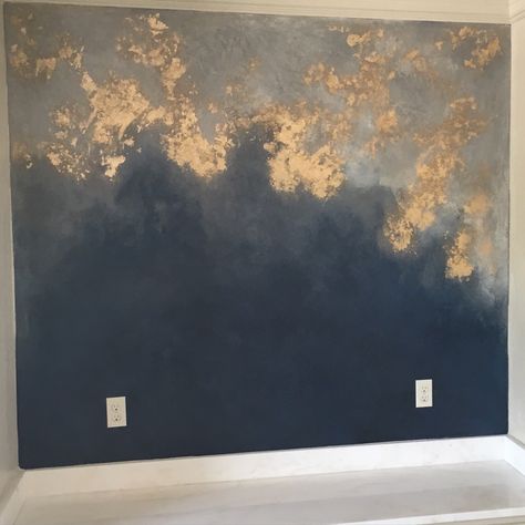 Accent wall metallic plaster gold foil Bedroom Wallpaper Accent Wall, Gold Accent Wall, Ombre Wall, Art Deco Bedroom, Accent Wall Paint, Office Wallpaper, Accent Wall Bedroom, Wallpaper Accent Wall, Wall Finishes