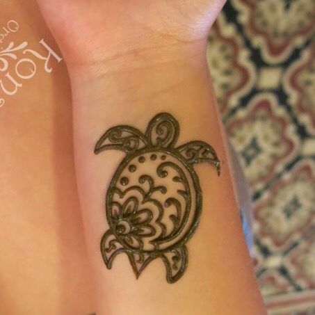 Turtle henna                                                        … Turtle Henna, Hanna Tattoo, Small Henna Designs, Henne Tattoo, Cute Henna Designs, Cute Henna Tattoos, Small Henna, Henna Drawings, Henna Inspired Tattoos