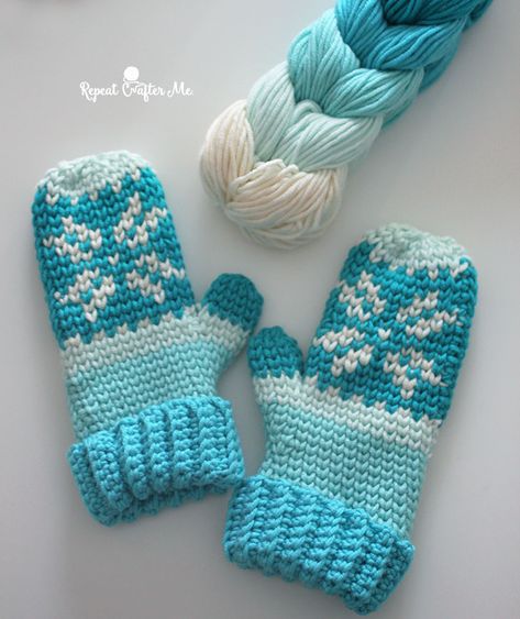 Crocheted Mittens, Crocheted Gloves, Crochet Gloves Free Pattern, Fair Isle Crochet, Motif Fair Isle, Crochet Mittens Pattern, Hats Crochet, Repeat Crafter Me, Crochet Shell Stitch