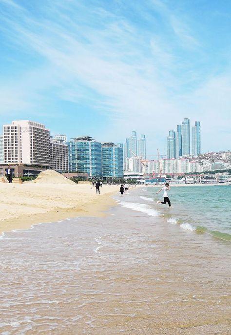 Visit Haeundae Beach, one of Busan’s beautiful beaches. Spend an afternoon beach-bumming and people-watching and enjoy Haeundae’s fine white sand. Click through for a detailed guide on how to visit Busan in 3 days. Haeundae Beach, Budget Trips, Train To Busan, Busan Korea, Asian Travel, South Korea Travel, Korea Seoul, Travel Destinations Asia, Travel Wishlist