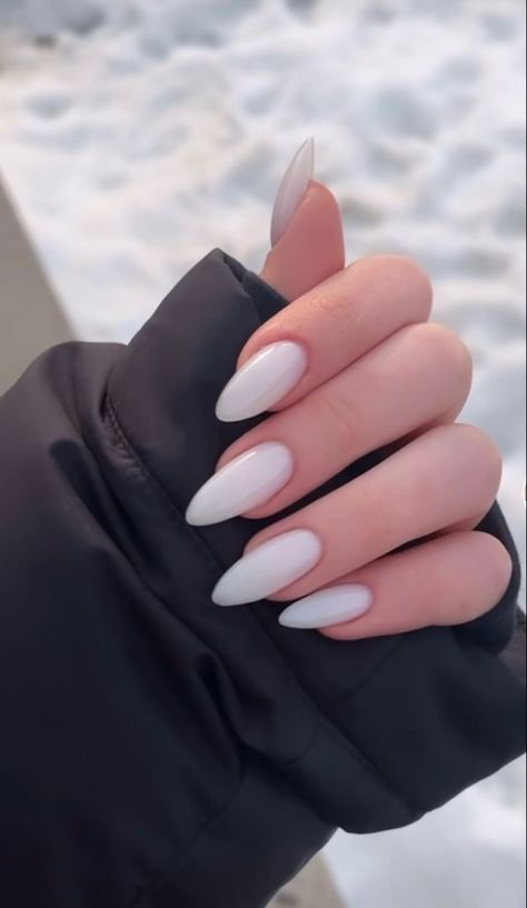 Basic White Almond Nails, Badem Nokti, Nails White Sparkle, Milky White Almond Nails, What Nails, White Almond Nails, Long Almond Nails, Milky Nails, Nude Nail Designs