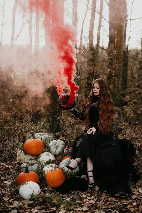 Witch Photos, Halloween Photography, Ginger Spice, Foto Tips, Halloween Photoshoot, Red Deer, Fall Photoshoot, Halloween Photos, Halloween Inspiration