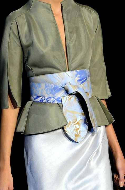 Mode Kimono, Glamorous Chic Life, Elegante Y Chic, Stile Casual Chic, Obi Belt, Batik Dress, Kimono Fashion, Fashion Details, A Dress