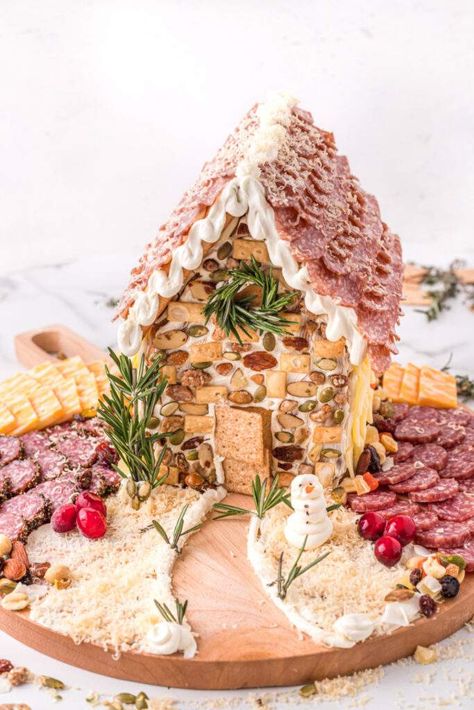 Charcuterie House, Rosemary Christmas Tree, Gingerbread House Parties, Gingerbread Party, Gingerbread House Kits, Christmas Creative, Family Fresh Meals, Creative Recipes, Gingerbread House Decorations