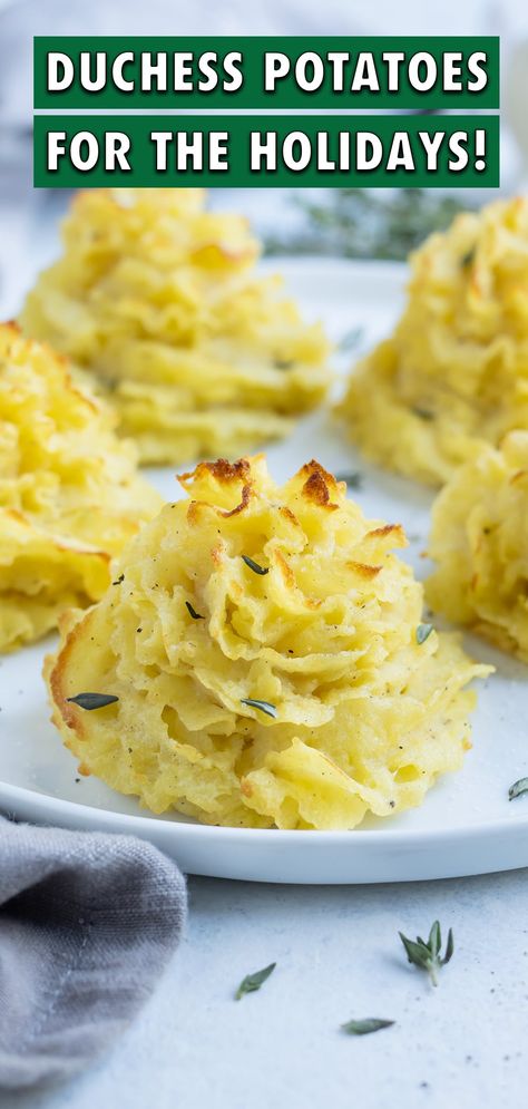 Ditch the mashed potatoes for gorgeous with this easy-to-make recipe! Boiled potatoes mixed with milk and egg yolks are piped and baked in the oven for a crispy outside and fluffy inside. Make your holiday table for Thanksgiving or Christmas extra fancy by serving this impressive side dish! Fancy Mashed Potatoes, Roasted Yukon Gold Potatoes, Duchess Potatoes, Gluten Free Recipes Side Dishes, Whipped Potatoes, Yukon Potatoes, Potatoes In Oven, Mashed Potatoes Recipe, Gluten Free Potatoes