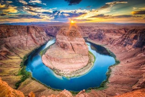 The Ultimate Arizona Road Trip: 7 Perfect Days in Arizona - Eternal Arrival Horseshoe Bend Arizona, Grand Canyon Railway, Mother Daughter Trip, Arizona Road Trip, Best Weekend Getaways, Whitewater Rafting, Road Trip Itinerary, Beautiful Places To Visit, A Train