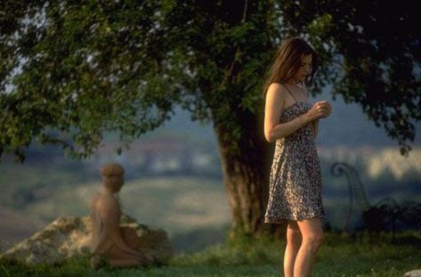 Favourite summer movie | Stealing Beauty (1996) Liv Tyler 90s, Nineties Fashion, Italian Vibes, Stealing Beauty, Summer Movie, Beautiful Film, Summer Wines, Liv Tyler, Movies And Series