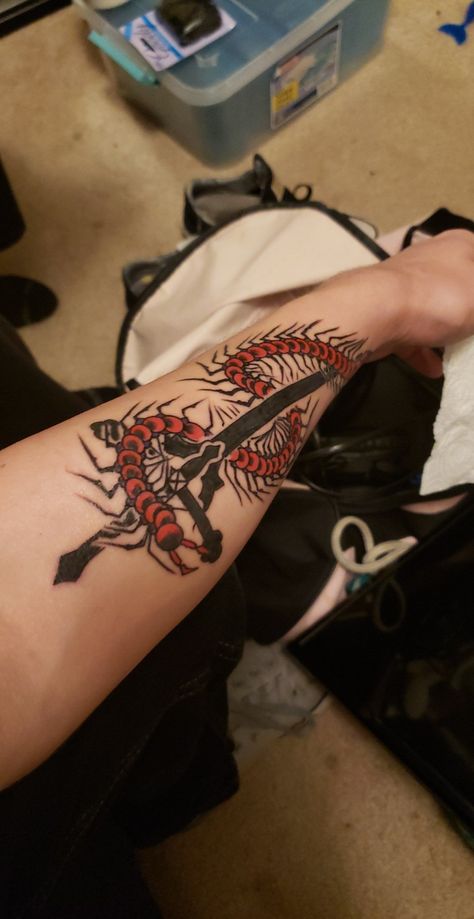 Centipede Tattoo Design Tokyo Ghoul, Centipede Sleeve Tattoo, Kaneki Centipede Tattoo, Scary Centipede Tattoo, Gothic Centipede Tattoo, Centipede Tattoo Around Arm, S Tattoo, Line Tattoos, Body Art