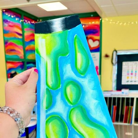 Captain Kirk on Instagram: "Analogous lava lamps coming up for 5th grade 🌈

I’ve tried making lava lamps a few times and I think this is by far the best way to do it. We will be creating these on white drawing paper and using a whole lot of chalk. I may be terrified about the black chalk but I have faith they will be amazing 🤩 

#teachersofinstagram #teachersfollowteachers #teacherspayteachers #tpt #teachersofig #teachersofinsta #art #artteacher #arted #arteducation #arteducator #artteachersofinstagram #artteacherlife #artteachersofig #artteacherfollowloop #artteachersfollowartteachers  #artteachertribe #artteacherlife🎨 #watercolorlessons #kindergartenart #firstgradeart #secondgradeart #thirdgradeart #fourthgradeart #fifthgradeart" Lava Lamp Project, Lava Lamp Art Project, Lava Lamp Drawing, Lava Lamp Art, 5th Grade Art Projects, Art Elementary, I Have Faith, Third Grade Art, First Grade Art