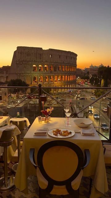 INSIDE LIFESTYLE™️ on Instagram: "Is this the most instagrammable restaurant in Rome? 🇮🇹🍕SAVE if your heading to Italy… The 1 Michelin star Restaurant offers traditional Italian cuisine with a view of the Colosseum. Located on the terrace of Palazzo Manfredi. TAG someone who would love this ❤️👇🏻 @aroma_restaurant @palazzomanfredi #roma #rome #italy #italia #restaurant #food" Rome Restaurants, Capri Italia, Rome Food, Italy Vibes, Rome City, Michelin Star Restaurant, Italy Aesthetic, Travel Instagram, Beautiful Places To Travel