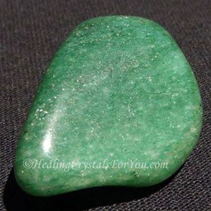 Green Aventurine Aventurine Meaning, Aries Birthstone, Build Self Confidence, Best Friend Quotes Meaningful, Healing Crystals For You, Aventurine Jewelry, Positive Feelings, Green Aventurine Stone, Green Aventurine Crystal