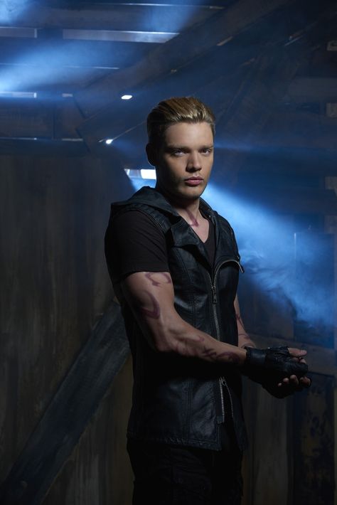 Jace Herondale Jace Wayland Dominic Sherwood, Shadow Hunters Jace, Runes Drawing, Jace Wayland Shadowhunters, Dominic Sherwood Shadowhunters, Clary Und Jace, Clary Y Jace, Jace Herondale, Shadowhunters Series