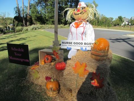 Hospital Scarecrow Ideas, Nurse Scarecrow Ideas, Scarecrows Ideas, Scarecrow Contest, Scarecrow Ideas, Scarecrow Decorations, Make A Scarecrow, Medical Theme, Welcome Fall