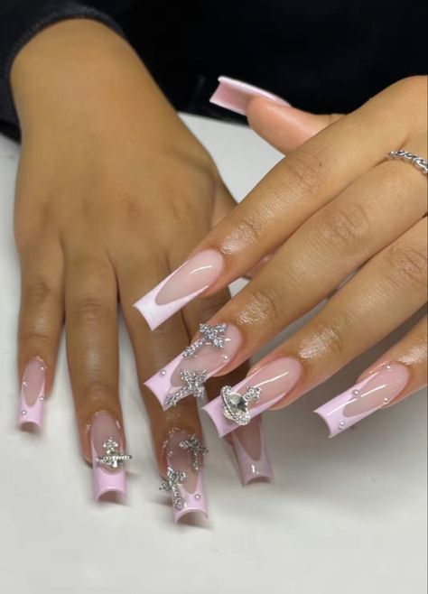 Baby Pink French Tip, Oval Nails Designs, Pink French Tip, Henna Nails, Baby Pink Nails, Makeup Nails Designs, Drip Nails, Girly Acrylic Nails, Pink French